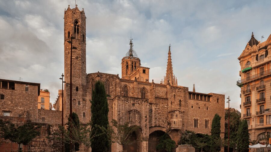 Barcelona: City Exploration Treasure Hunt - Practical planning for your Barcelona day