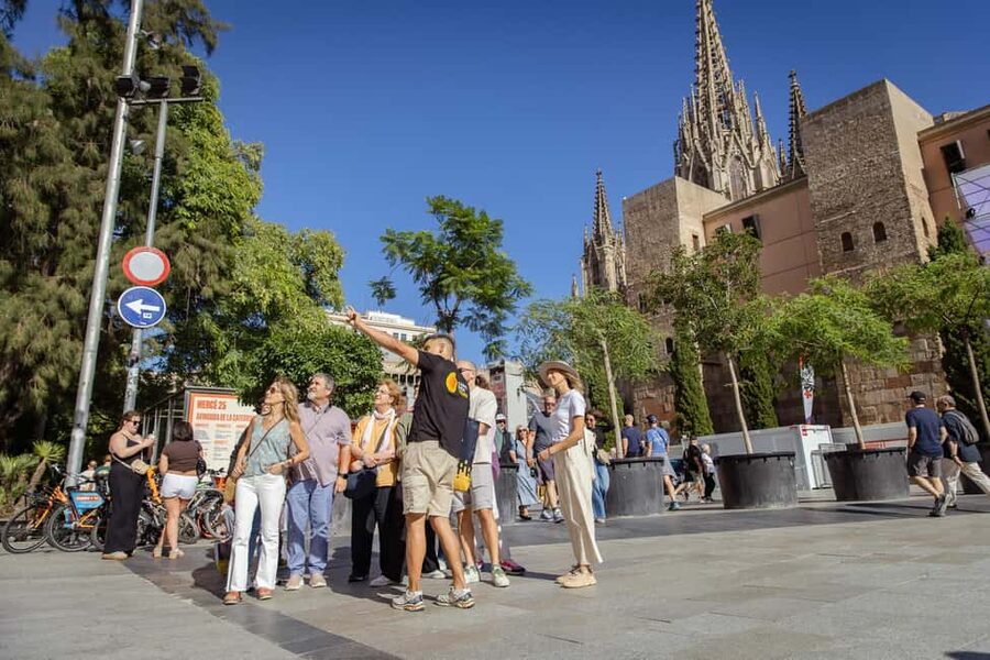 Barcelona: City Walking Tour with Local Guide - Key points to know before you book