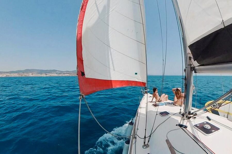 Barcelona: Coastline Boat Trip with Snacks and Cava - The crew can make or break the mood