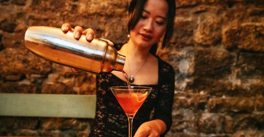 Barcelona: Cocktail Master Class by Mixologist with Tapas - Making four classic cocktails behind the bar