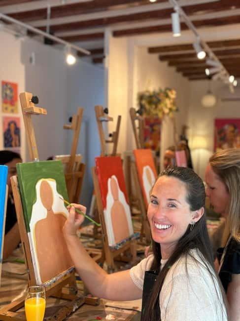 Barcelona: Create your own souvenir! Wine, Paint and Music! - Key Points to Know