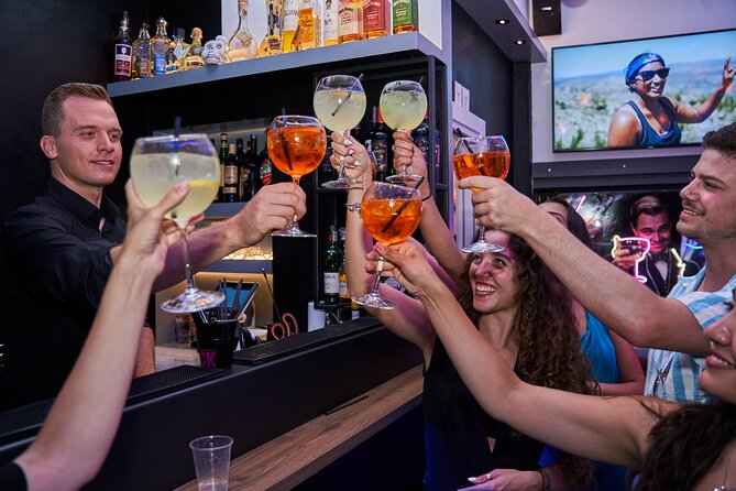 Barcelona Dark History Night Walking Tour With Drinks - How the dark-history promise holds up