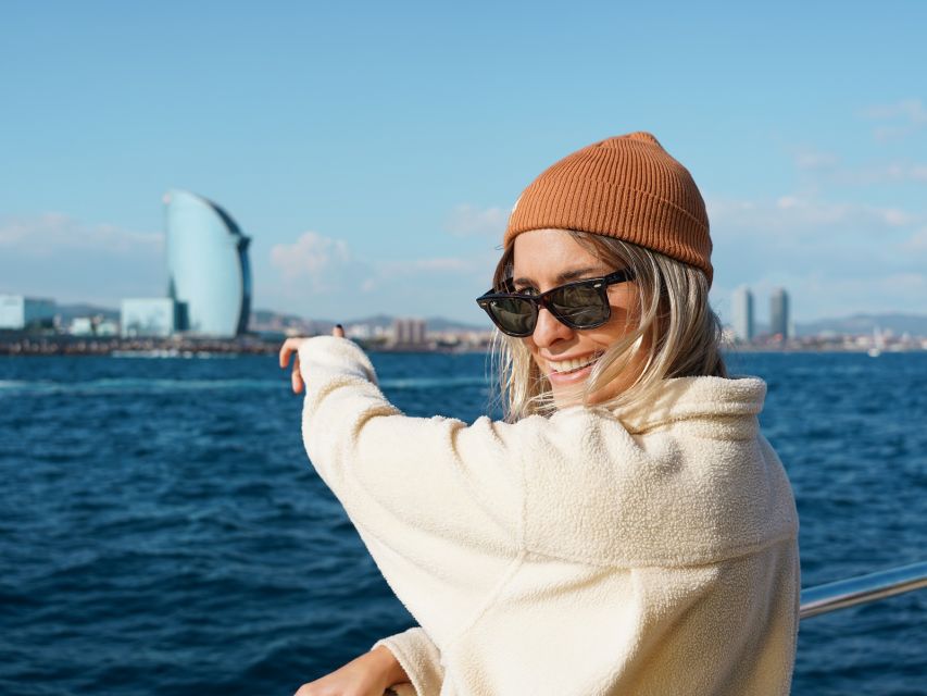 Barcelona: Daytime or Sunset Catamaran Cruise with Music - Photo opportunities from the water