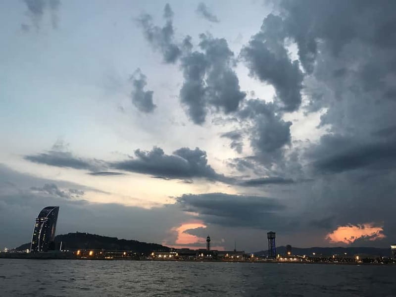 Barcelona: Daytime or Sunset Cruise with Drinks - Port Vell, Barcelona’s harbor heart