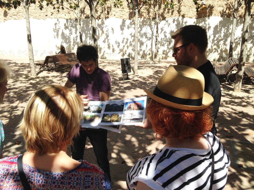 Barcelona: Discover Gaudi Architectural Guided Tour - Meeting at Passeig de Gràcia and Gran Via