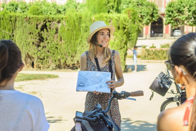 Barcelona E-Bike Small Group Tour with Tapas & Wine Tasting - The guides make the difference