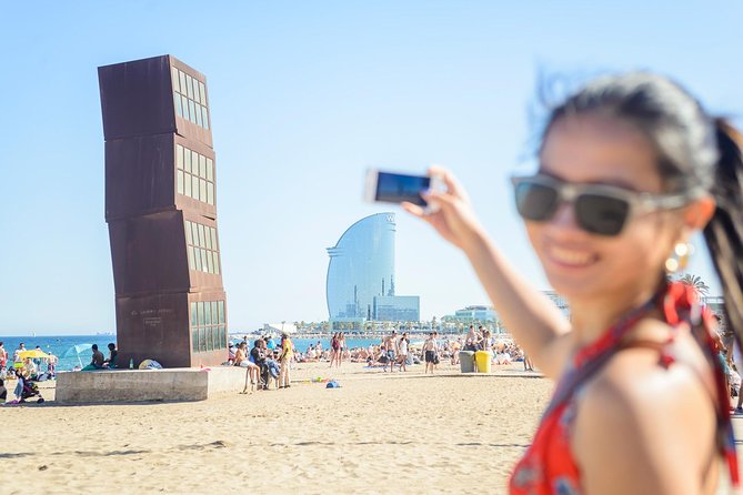 Barcelona e-Bike Tour: Gaudí & Old Town Small Group - Ciutadella Park and the 1888 Exhibition