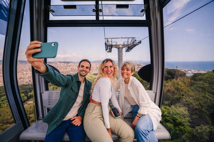 Barcelona: E-Bike Tour with Montjuic Cable Car & Boat Ride - Starting in El Raval and riding Paral·lel