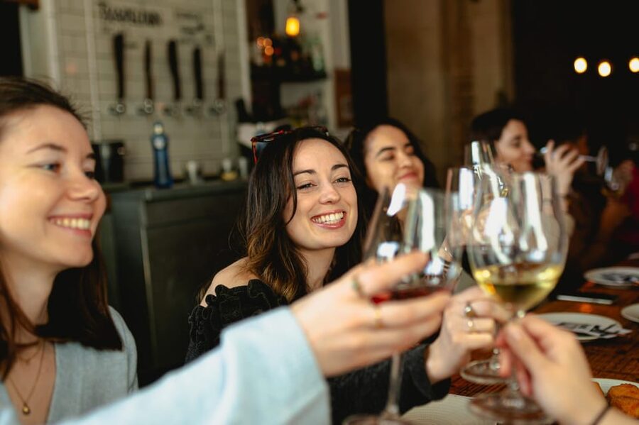Barcelona: El Born Food Walking Tour with Tapas and Drinks - Dietary limits and practical comfort