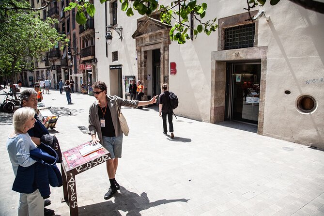 Barcelona El Raval Dark History Walking Tour - Avenida del Paralelo and the old Chinese district