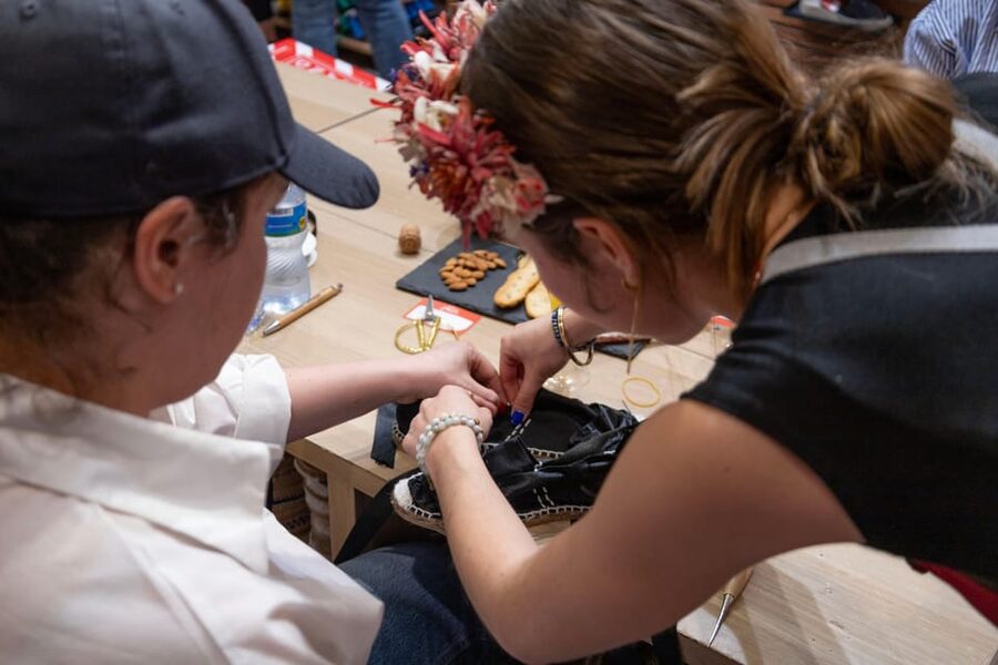 Barcelona: Espadrilles Shoe-Making Workshop - Cava, snacks, and a relaxed pace