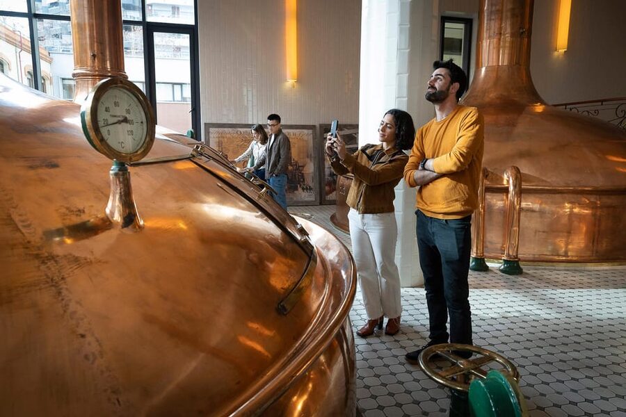 Barcelona: Estrella Damm Old Brewery Tour with Tasting - Why the timing can feel tight