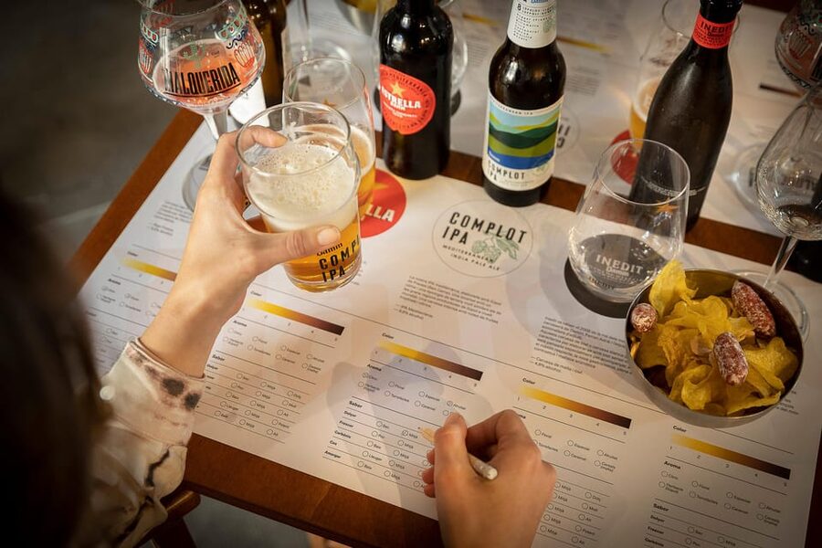 Barcelona: Estrella Damm Old Brewery Tour with Tasting - Practical details that make the visit easier