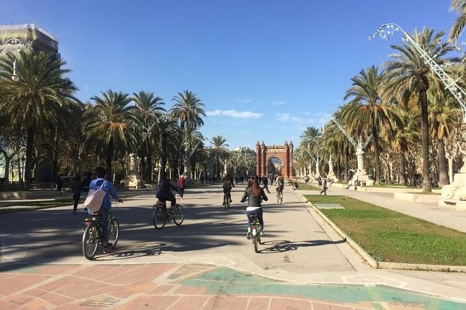 Barcelona Evening Small Group Bike Tour with Cava | with Private Option - Why an evening bike ride works so well in Barcelona
