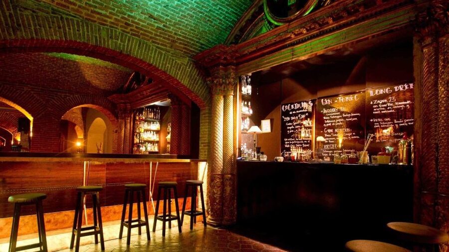 Barcelona: Exclusive Flamenco Show at El Paraigua with Drink - What you see during the one-hour performance