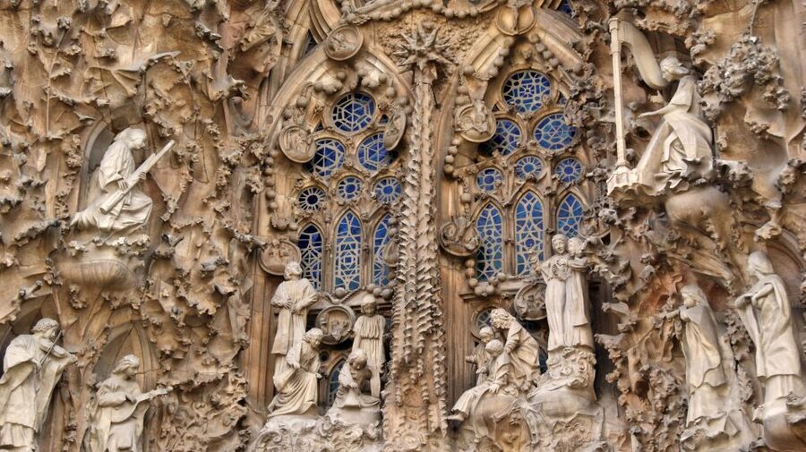 Barcelona: Exclusive Sagrada Familia Private Guided Tour - Why a private Sagrada Familia visit can be worth $177