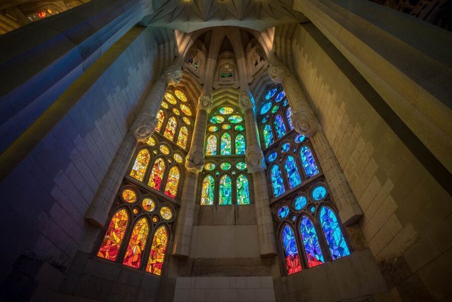 Barcelona: Exclusive Sagrada Familia Private Guided Tour - Meeting at Avinguda de Gaudí