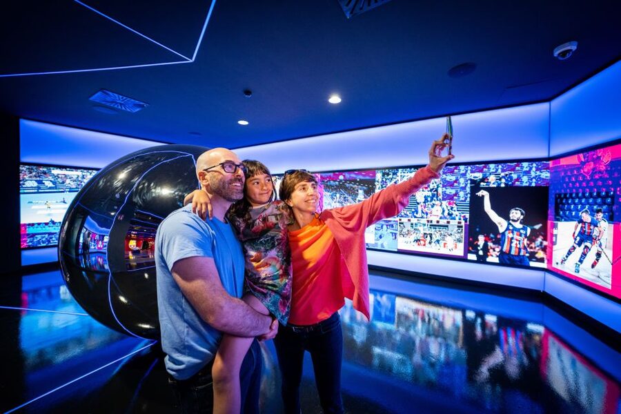 Barcelona: FC Barcelona Museum "Barça Immersive Tour" Ticket - We Are History and the Johan Cruyff section