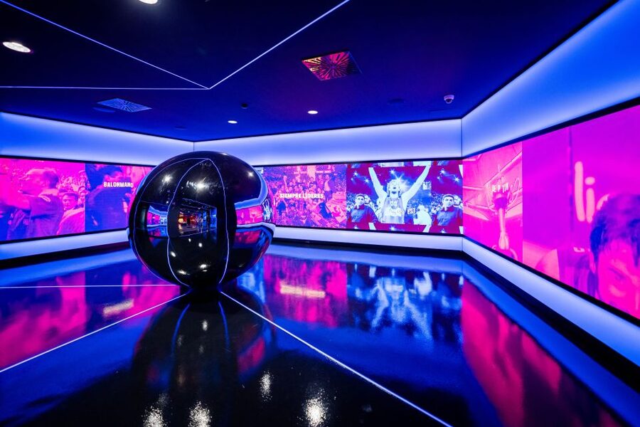 Barcelona: FC Barcelona Museum "Barça Immersive Tour" Ticket - Tots units fem força and both first teams