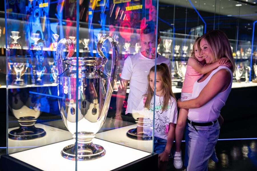 Barcelona: FC Barcelona Museum Total Experience Pass - Taking three shots at the Robokeeper