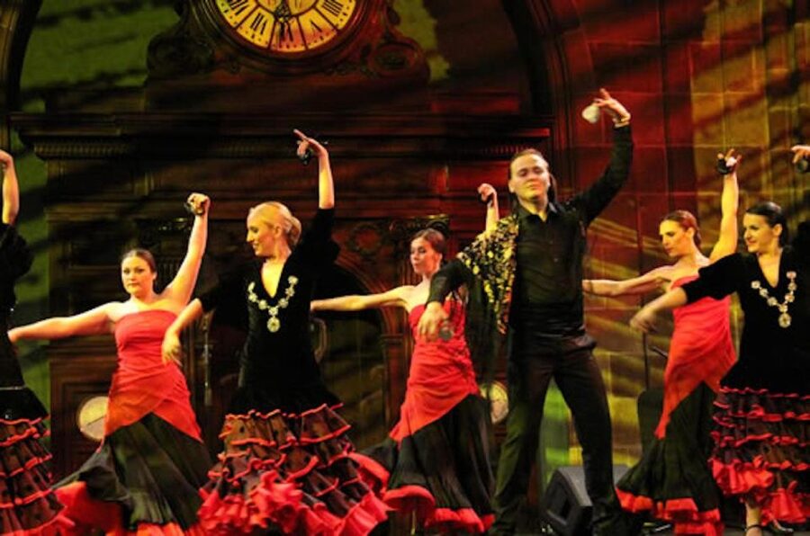 Barcelona: Flamenco at El Patio Andaluz with Optional Dinner - How the $29 price fits your Barcelona plans