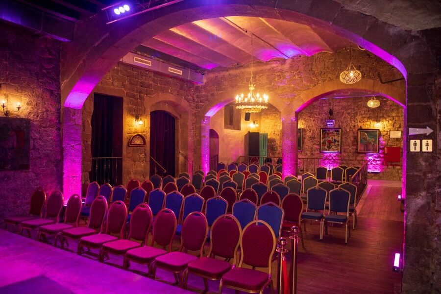 Barcelona: Flamenco Show at Palau Dalmases - The gallery after the applause