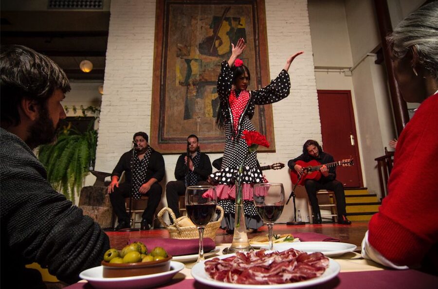 Barcelona: Flamenco Show with Dinner at Tablao de Carmen - FAQ