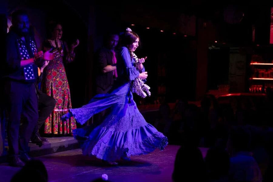 Barcelona: Flamenco Show with Drink at La Rambla - Why El Duende feels different from a large stage show
