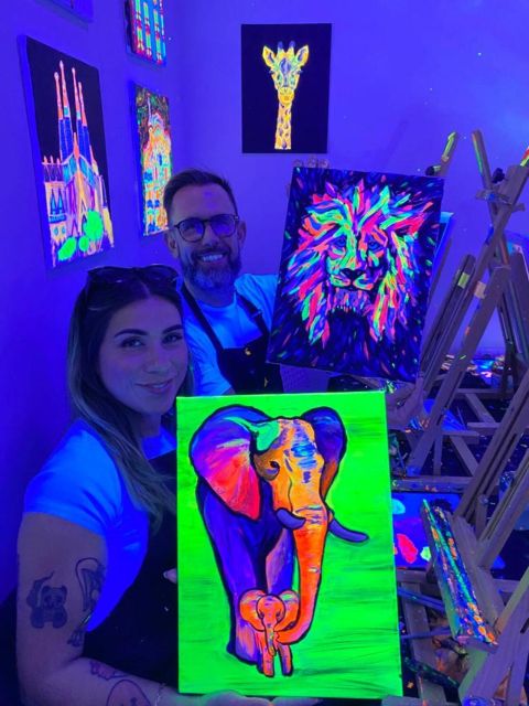 Barcelona: Fluorescent Paint and Wine Workshop - The UV room is the main event