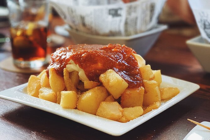 Barcelona Food Tour: Tapas, Drinks and Delights with a Local - The guides shape the experience