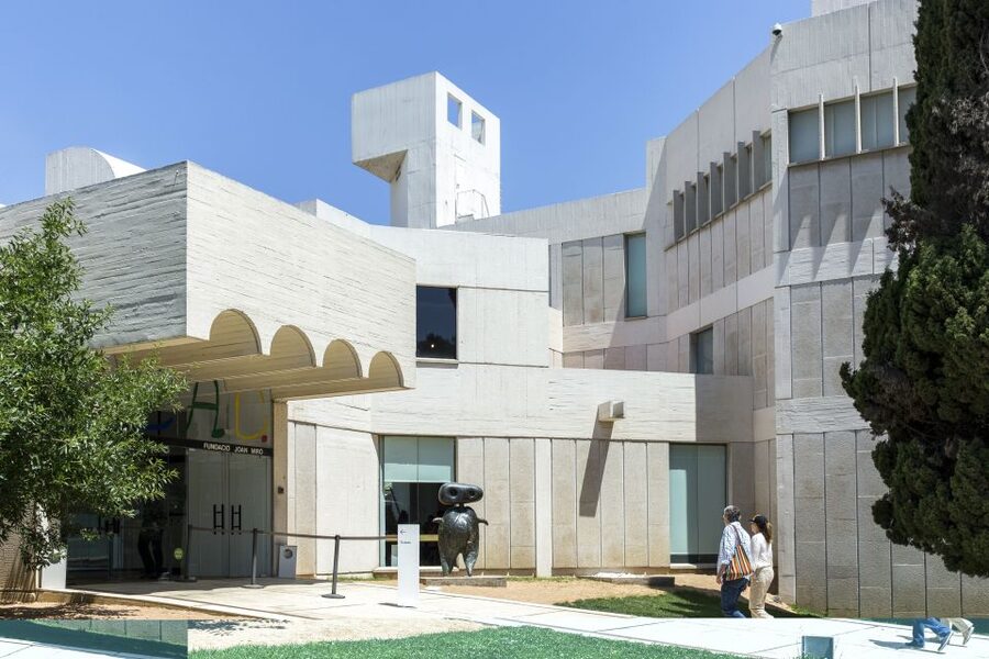 Barcelona: Fundació Joan Miró Skip-the-Line Entry Ticket - Why this Miró museum feels different from a standard gallery