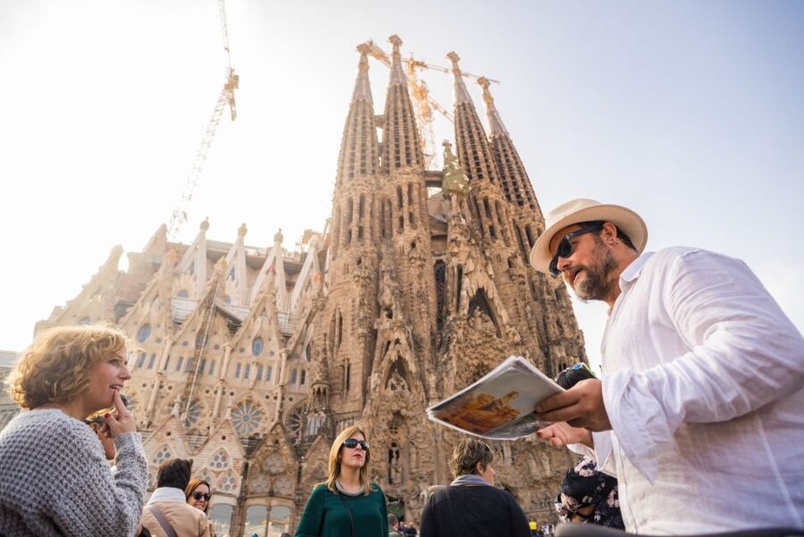 barcelona: Gaudi Highlights eBike tour - Key points at a glance