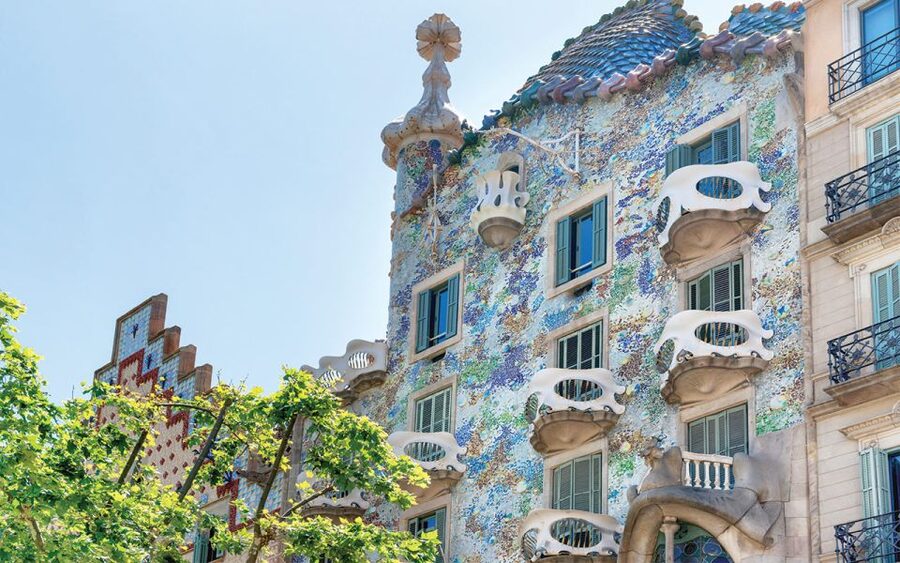 Barcelona: Gaudí Sightseeing Guided Segway Tour - Why this route works for a first look at Barcelona