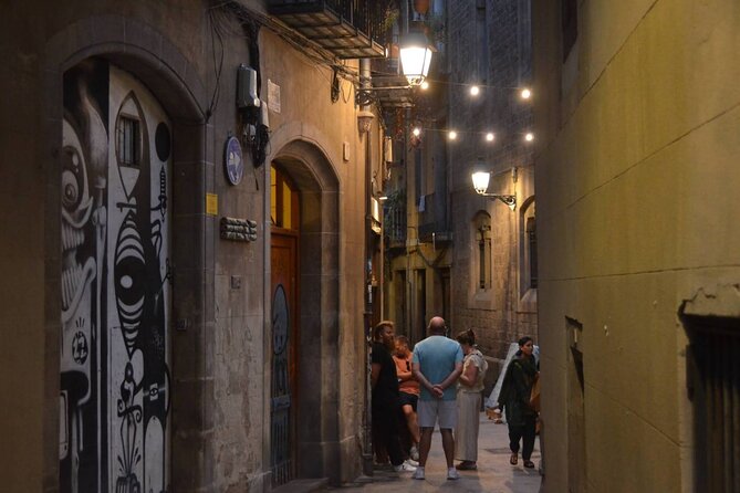 Barcelona Ghosts of a Dark Past Gothic Walking Tour - Barcelona Cathedral and the darker side of Gothic design