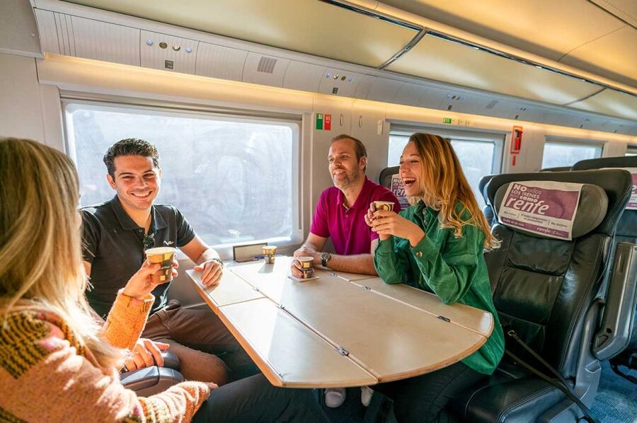 Barcelona: Girona Private Guided Tour by High-Speed Train - Why the high-speed train makes Girona easy