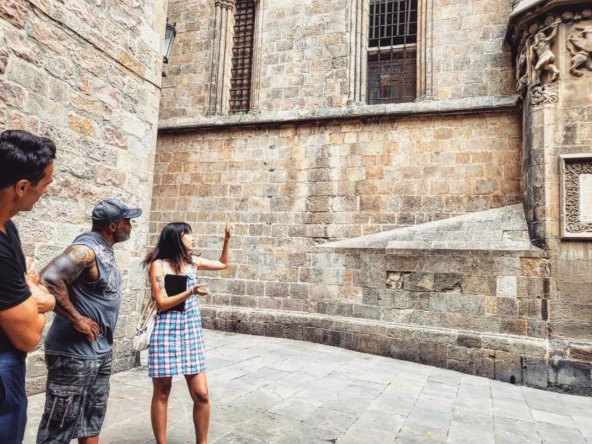 Barcelona: Gothic Quarter and Flamenco Show (Small Group) - Is $65 a fair price?