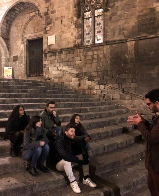 Barcelona: Gothic Quarter By Night Guided Walking Tour - Why the Gothic Quarter works so well after dark