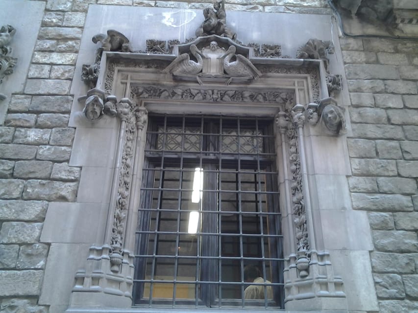 Barcelona: Gothic Quarter Legends Walking Tour with Tapas - Who will enjoy this Barcelona walking tour?