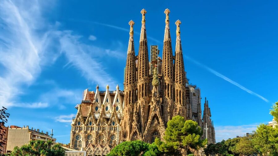 Barcelona: Gothic Quarter & Sagrada Familia Area Segway Tour - Parc de la Ciutadella and Gaudí’s early connection