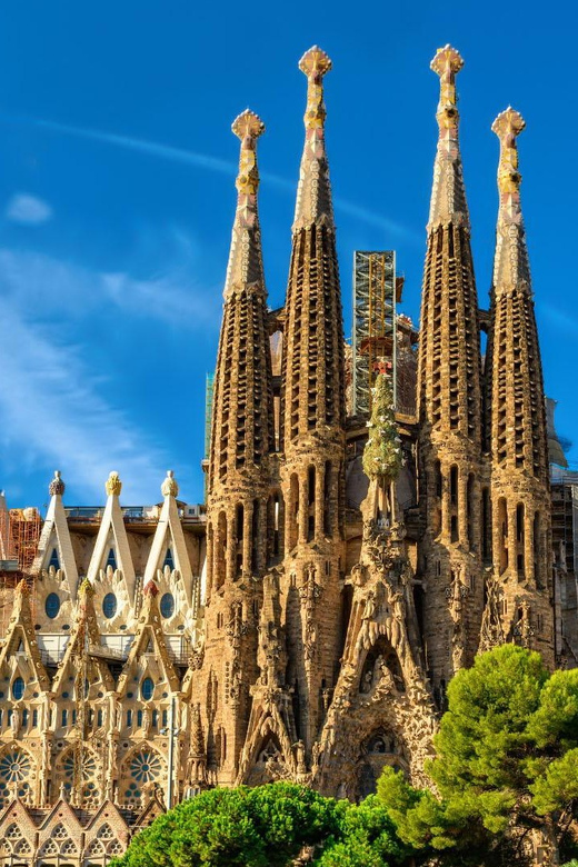 Barcelona: Gothic Quarter & Sagrada Familia Area Segway Tour - Riding from the old city toward the waterfront