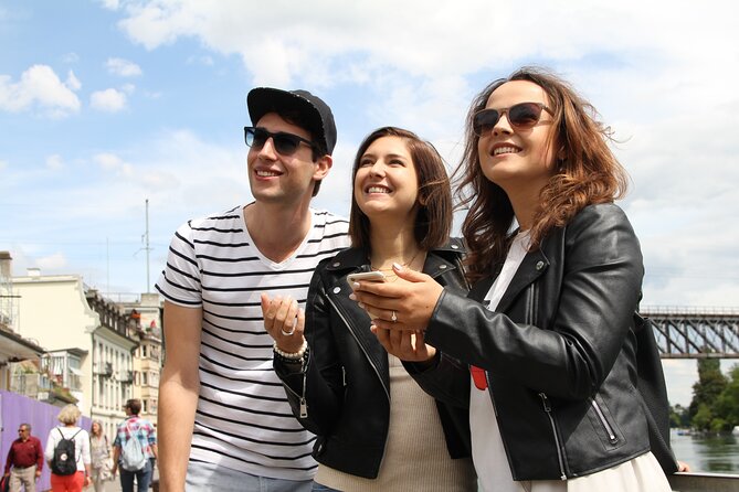 Barcelona Gothic Quarter Scavenger Hunt and City Highlights Walking Tour - Starting at Plaça de l’Àngel