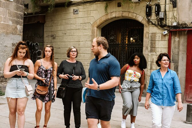 Barcelona Gothic Quarter Tapas & Taverns Food & Wine Tour - The final Gothic Quarter tavern provides the main meal