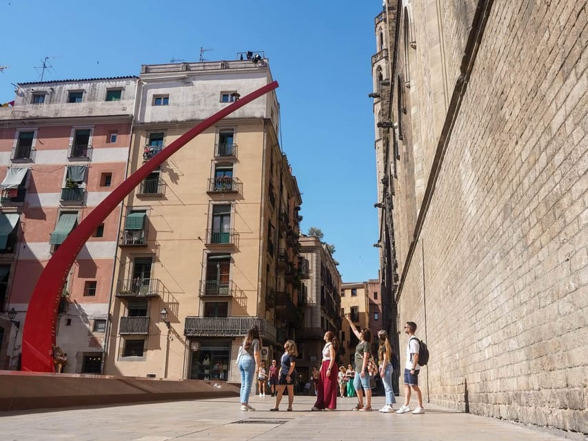 Barcelona: Gothic Quarter Walking Tour w/ Montjuïc Cable Car - Should you book the Barcelona Gothic Quarter and Cable Car tour?