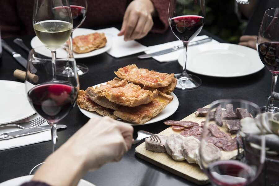 Barcelona Gourmet Food & Wine Tour with Local Expert - Stop three: a seasonal restaurant without a set menu