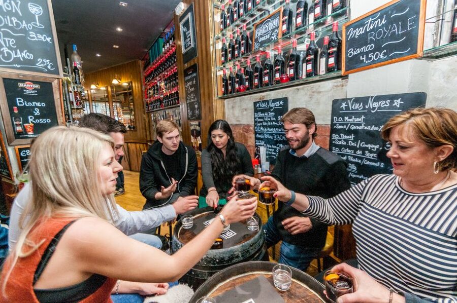 Barcelona Gourmet Food & Wine Tour with Local Expert - Stop one: four tapas with a modern taberna feel
