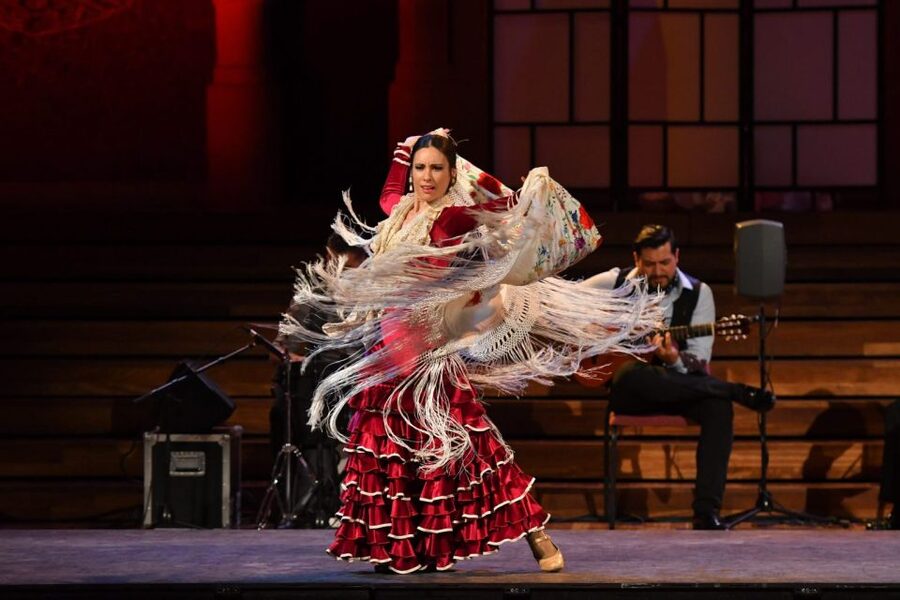 Barcelona: Gran Gala Flamenco Show Entry Ticket - The 75-minute flamenco program