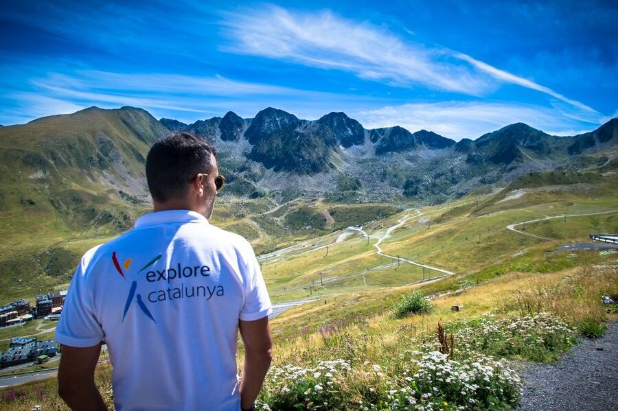 Barcelona: Guided Day Trip to Andorra, France, and Spain - Crossing into France at Ax-les-Thermes