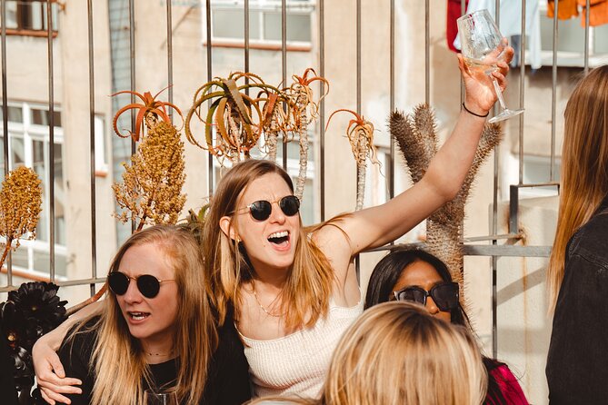 Barcelona: Guided Rooftop Wine Tasting – Enjoy 6 Spanish Wines - Guides who keep the tone friendly