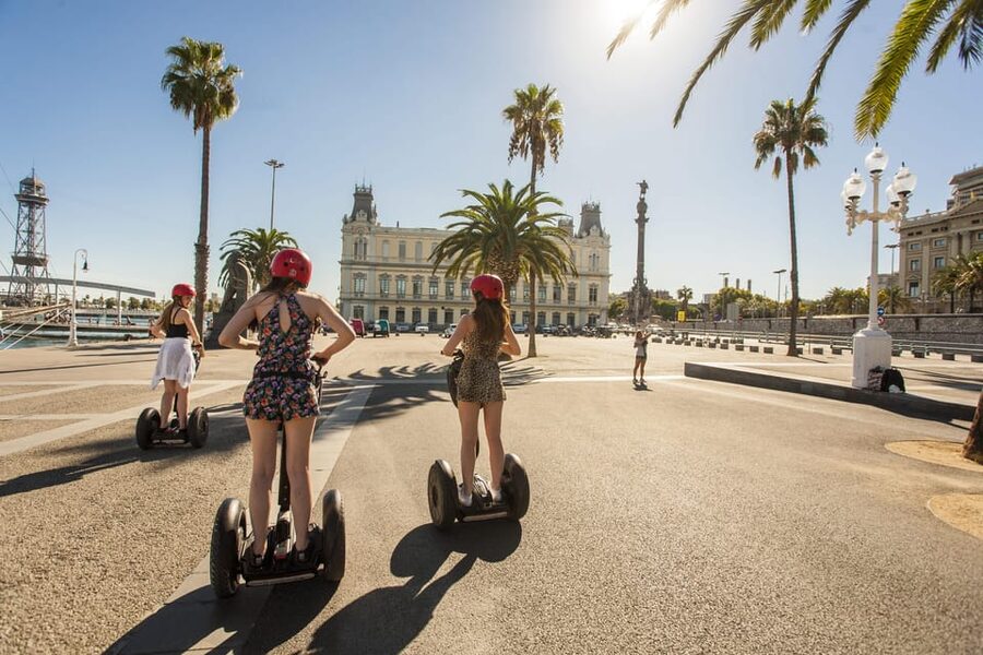 Barcelona: Guided Segway Tour - The Gothic Quarter and Roman walls