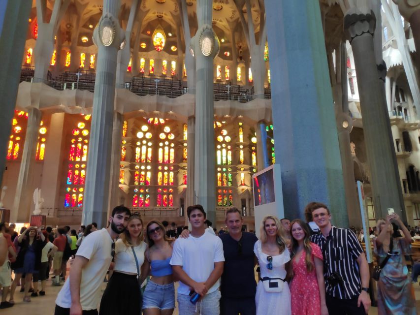 Barcelona: Guided Tour of Sagrada Familia - What makes the guides the real value